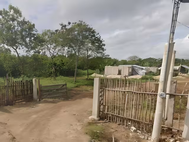 La mujer asegura que ha habitado el lugar durante seis años.