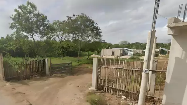 La mujer asegura que ha habitado el lugar durante seis años.