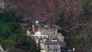 Nuevo deslave en Naucalpan deja casas en riesgo y al menos un bombero herido