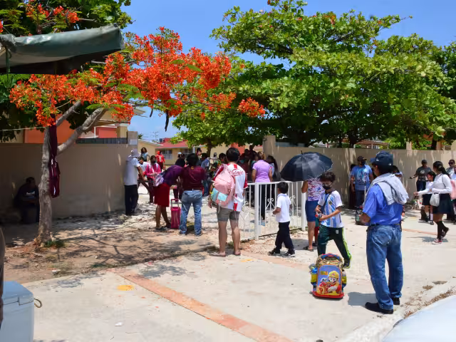Las actividades académicas se frenaron en las 2 mil 10 escuelas registradas a nivel estatal.