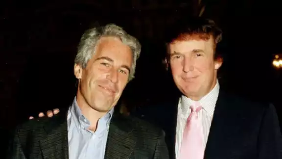 En entrevista con el diario italiano Corriere della Sera, el hermano de Jeffrey Epstein afirmó que tenía información que comprometía a Donald Trump En entrevista con el diario italiano Corriere della Sera, el hermano de Jeffrey Epstein afirmó que tenía información que comprometía a Donald Trump
