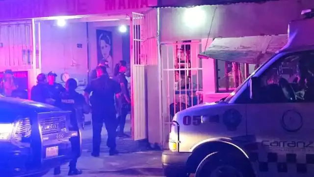 El atraco al negocio fue provocado por dos sujetos a bordo de una motocicleta