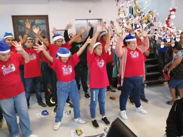 A pesar de que la tradición de cantar la rama está desapareciendo, el CAM número 17 ha retomado esta actividad con estudiantes con discapacidad