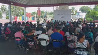 El plan contempla asignar apoyos directos a comités integrados por madres, padres y docentes para realizar mejoras, mantenimiento y compra de equipo.