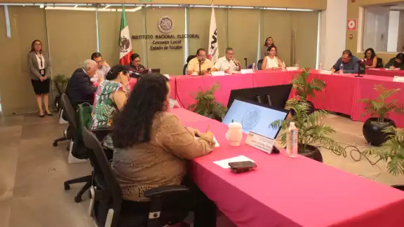 Cómputos en distritos 1 y 3 de Yucatán, detenidos por boletas fuera de paquetes oficiales