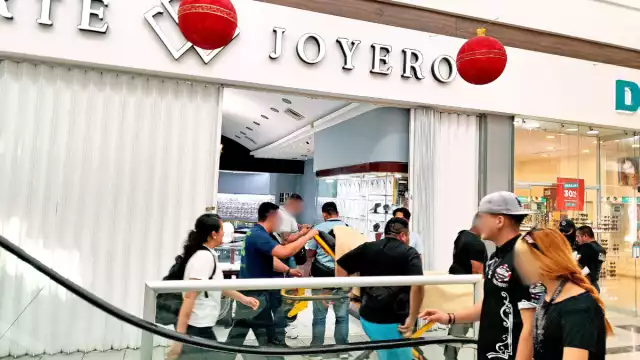 Fueron cuatro los delincuentes que, con lujo de violencia, cometieron el atraco