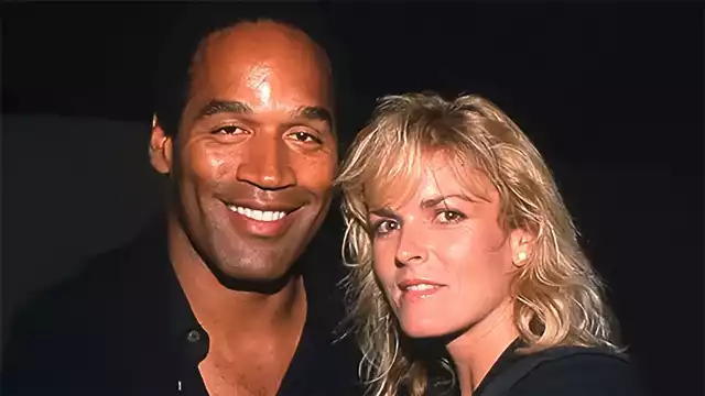 O.J. Simpson y su exesposa