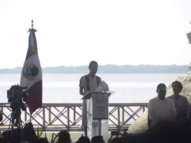 La presidenta de México también anunció la construcción del Tren del Norte México-Nuevo Laredo
