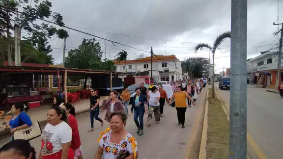 La marcha en las calles inició a las 11:30 de la mañana La marcha en las calles inició a las 11:30 de la mañana