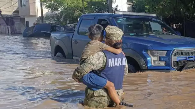 Siguen llegando los apoyos, mientras el número de víctimas también sigue en aumento.