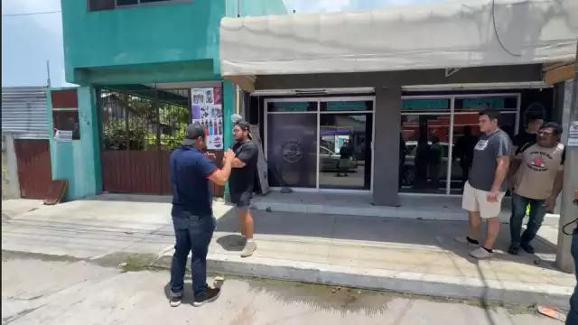 Familiares acusan a entrenador de gimnasio por acoso y abuso contra joven en Morelos.