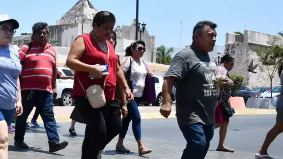 Se presentan en horarios cercanos a las 11 de la mañana Se presentan en horarios cercanos a las 11 de la mañana