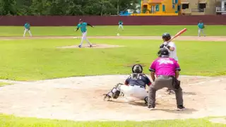 'Naranjeros' triunfan en la Liga Municipal de Béisbol de Cozumel 