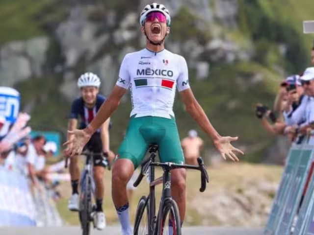 Isaac del Toro se llevó el primer lugar de una competencia internacional en Francia.