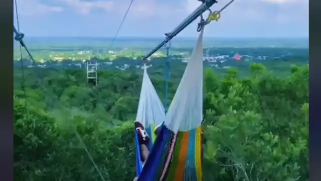Tirolesa en hamaca en Tekax, Yucatán.