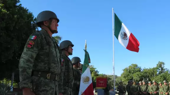 La convocatoria está abierta todo el año para el Ejército Mexicano, Fuerza Aérea y la Guardia Nacional La convocatoria está abierta todo el año para el Ejército Mexicano, Fuerza Aérea y la Guardia Nacional