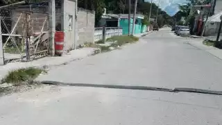  Colocan ‘tope’ con clavos en Champotón; exigen a las autoridades que actúen 