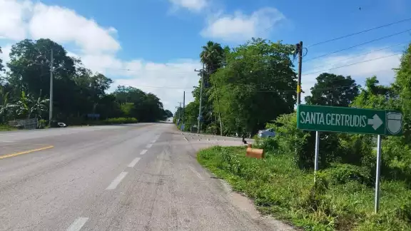 En el cruce de la carretera federal 184 se reportaron la presencia de patrullas En el cruce de la carretera federal 184 se reportaron la presencia de patrullas