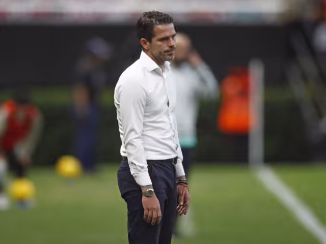 se niega a hablar con la prensa