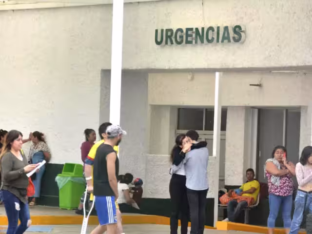 Entre las recomendaciones para no contagiarse está tener una alimentación rica en frutas y verduras, hacer ejercicio y alejarse de personas enfermas.