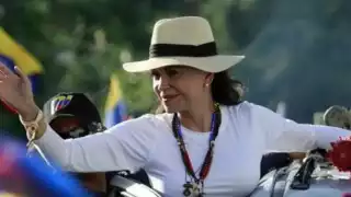 María Corina Machado reaparece en las protestas masivas en Venezuela contra la reelección de Maduro