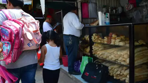 Las panaderías campechanas viven un repunte en ventas de pan blanco por el regreso a clases.
