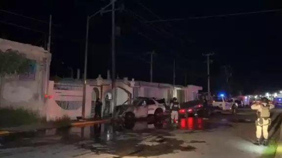 Cansancio habría provocado el accidente de patrulla en la avenida Benito Juárez Cansancio habría provocado el accidente de patrulla en la avenida Benito Juárez