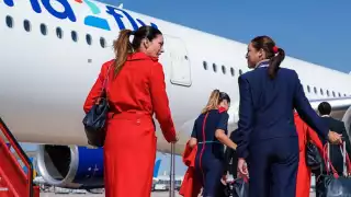 Pasajeros denuncian a la aerolínea World2Fly por dejarlos 'varados' en la Riviera Maya