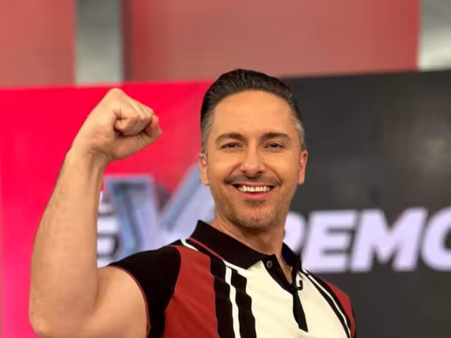 Alex Bisogno responde con educación