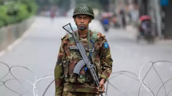 Las protestas en Bangladesh contra reformas en contrataciones públicas ya han dejado al menos 174 muertos Las protestas en Bangladesh contra reformas en contrataciones públicas ya han dejado al menos 174 muertos
