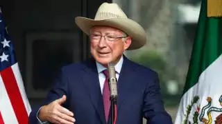 México protesta ante EU por comentarios de Ken Salazar sobre reforma judicial