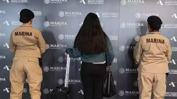 La mujer fue arrestada en el AICM La mujer fue arrestada en el AICM