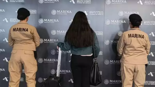 La mujer fue arrestada en el AICM