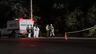 Hombre muere atropellado, luego de intentar cruzar el libramiento Cancún-Mérida