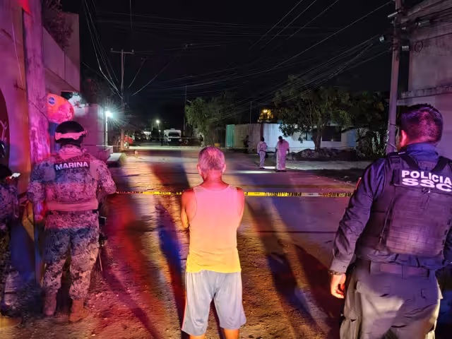 Acribillan a balazos a dos hombres en Cancún