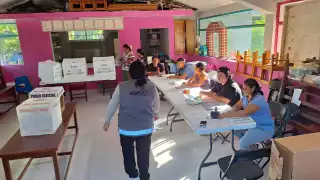 Jornada electoral inicia con escasez de votantes y tardanza de aperturas de casillas en Quintana Roo