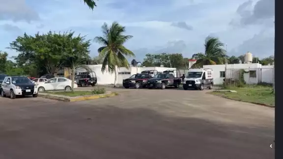 Las patrullas se mantuvieron en el lugar para apoyar a los custodios.