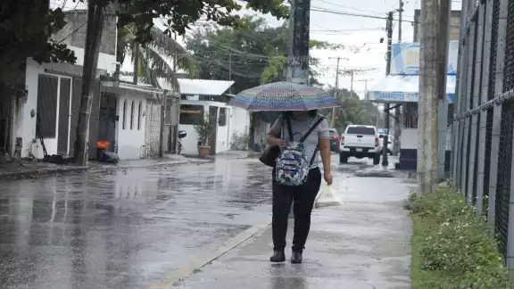 Se recomienda a la población cancunense estar al pendiente de los cambios en el pronostico del clima Se recomienda a la población cancunense estar al pendiente de los cambios en el pronostico del clima