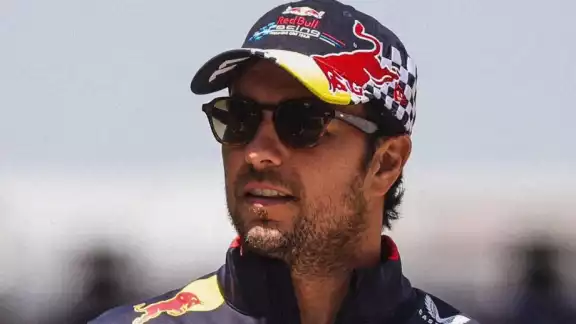 Checo Pérez cayó del Top 3 en las prácticas libras del GP de China Checo Pérez cayó del Top 3 en las prácticas libras del GP de China