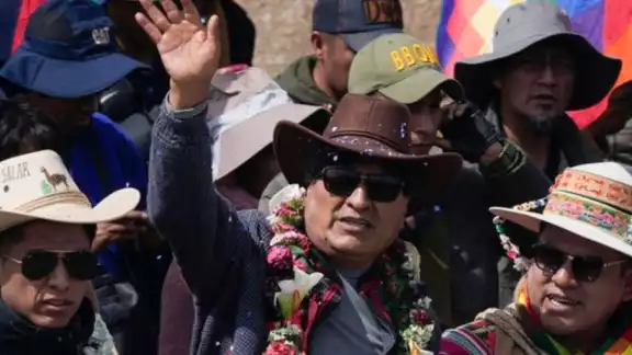 Evo Morales lidera marcha para impulsar su candidatura presidencial en Bolivia Evo Morales lidera marcha para impulsar su candidatura presidencial en Bolivia