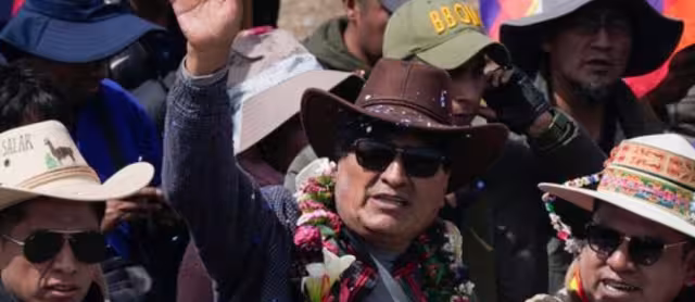 Evo Morales lidera marcha  para impulsar su candidatura presidencial en Bolivia