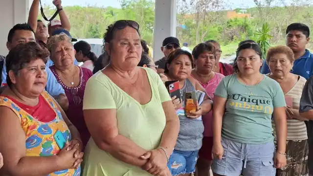 Vecinos exigen que  la alcaldesa electa Biby Rabelo dé la cara