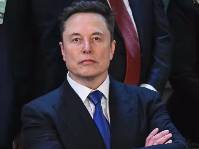 El dueño de Tesla, Elon Musk, ha sufrido un duro golpe a sus acciones este jueves
