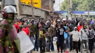 Violentas protestas contra aumento de impuestos en Nairobi, Kenia, dejan 5 muertos y 31 heridos