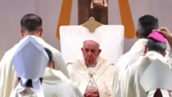 Papa Francisco ofreció una misa ante 50 mil files en Singapur, última parada de su extensa gira por Asia y Oceanía Papa Francisco ofreció una misa ante 50 mil files en Singapur, última parada de su extensa gira por Asia y Oceanía