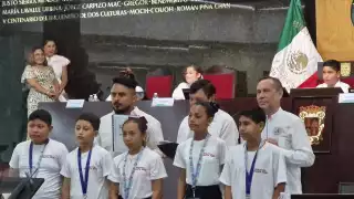 Niños instalan la XXIII Legislatura Infantil en Campeche y exigen fin de la violencia digital