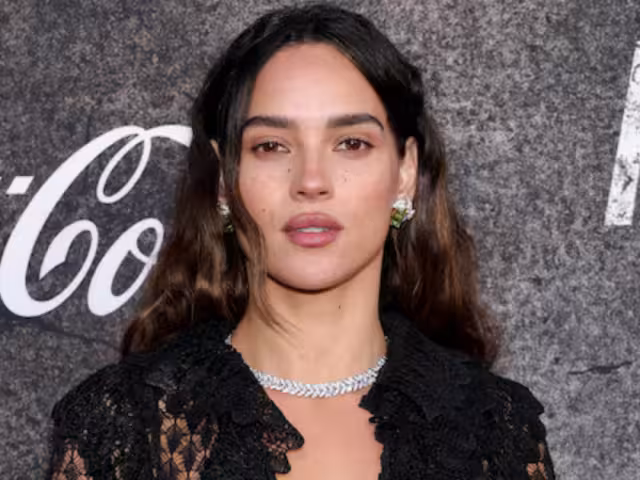 Adria Arjona, la mujer que suena para ser una súper heroína