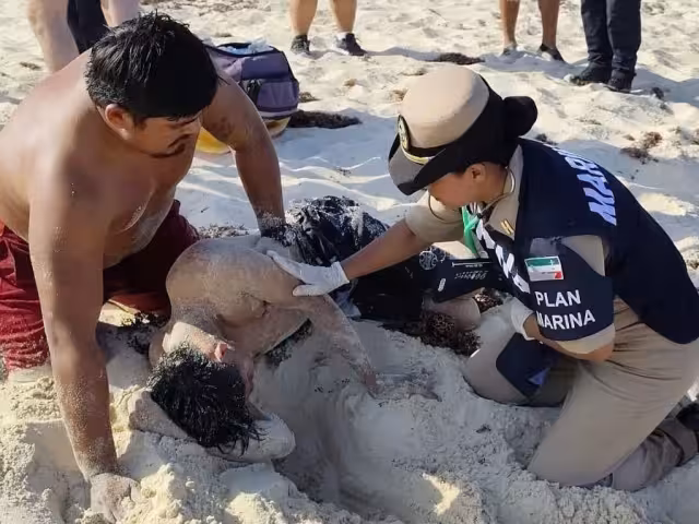 La acción inmediata de las autoridades logró poner a salvo al turista.