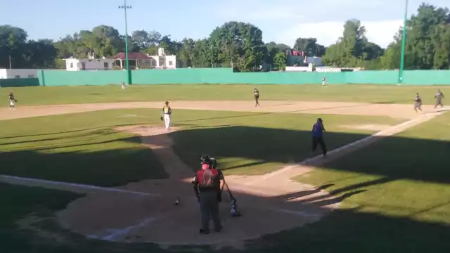 Los Coyotes dominaron a los Cerveceros en los dos partidos.