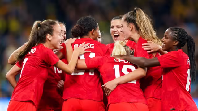 Selección femenil de Canadá es multada en los Juegos Olímpicos 2024